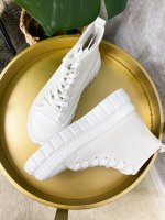 Sneaker white halbhoch